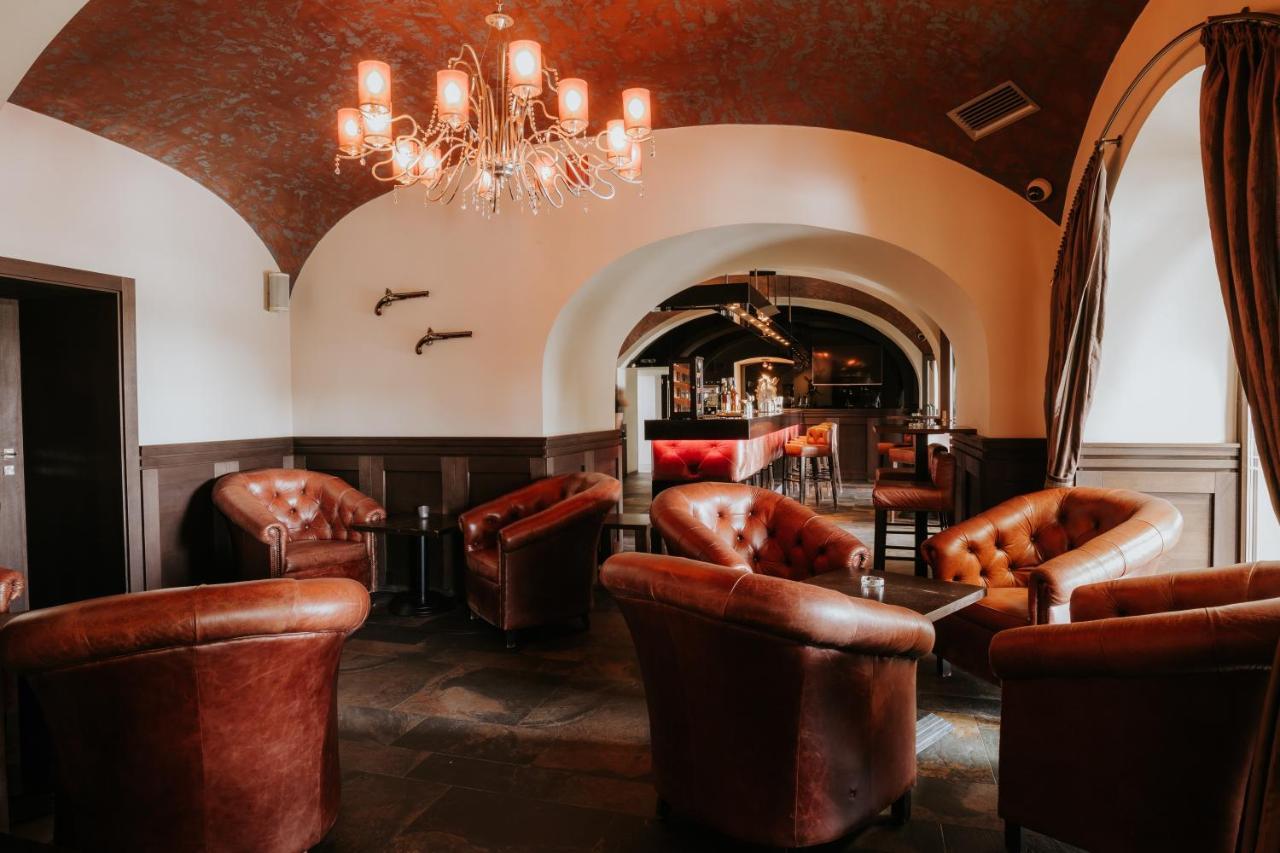 Hotel Bonaparte Kosice Bagian luar foto